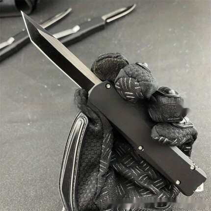 tactical folding knife
