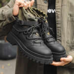 mountaineering boots