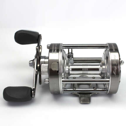 drum fishing reel