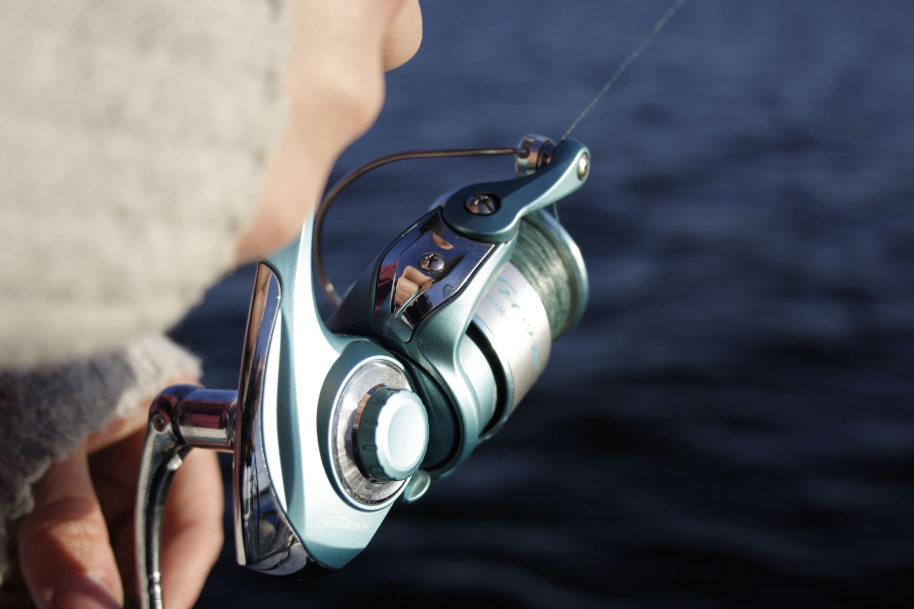 reel balance bar
